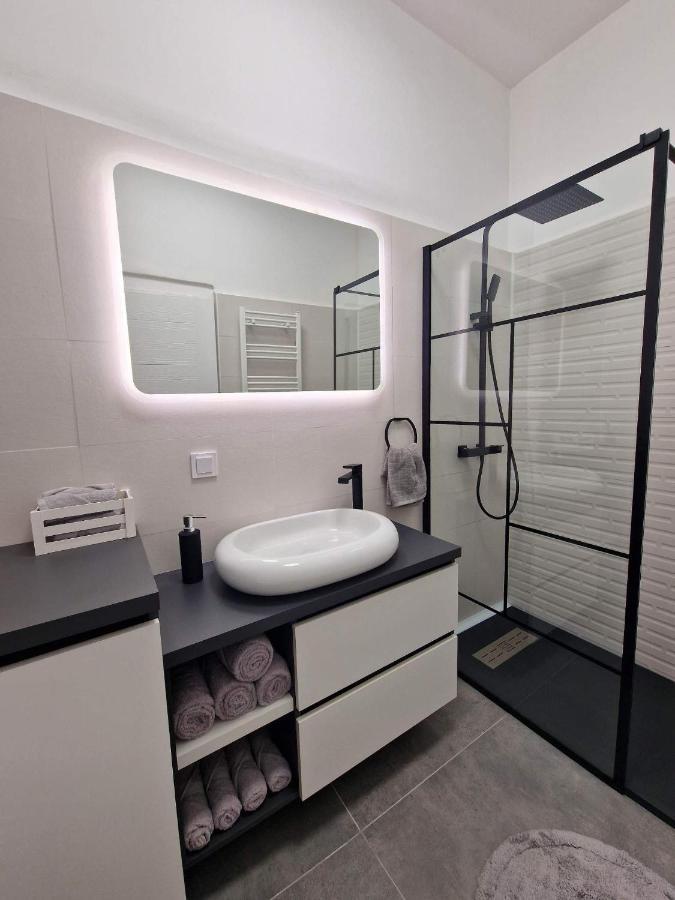 Cozy Corner Apartment Brasov Luaran gambar