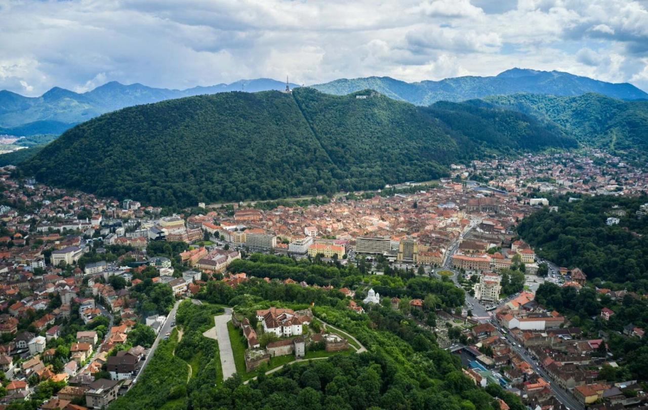 Cozy Corner Apartment Brasov Luaran gambar
